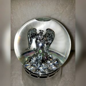 Angel Snowglobe